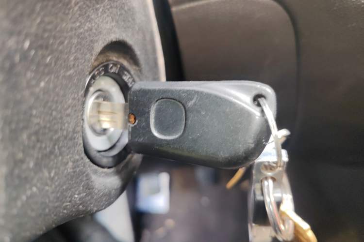 Used Wuling Hongguang V 2019 1.5L Standard Version China VI LAR
