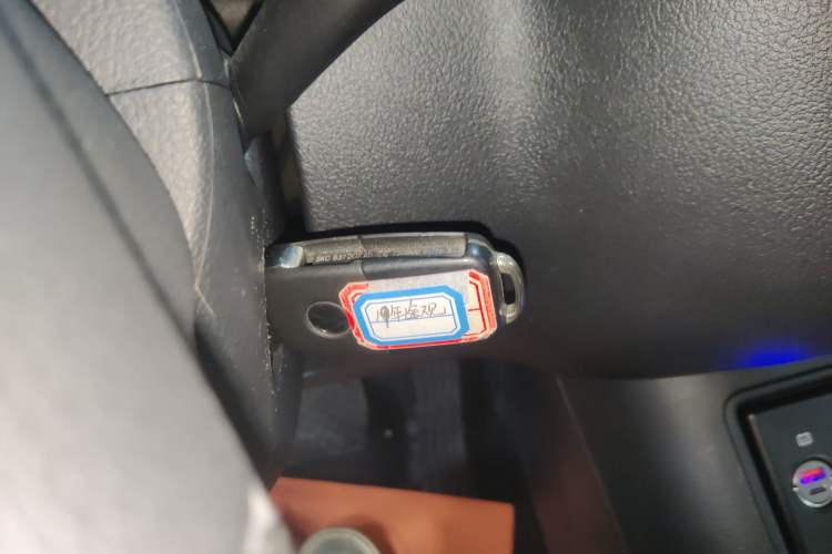 Used Volkswagen Tiguan L 2017 300TSI Automatic Two-Wheel Drive Silk Road Luxury Edition
