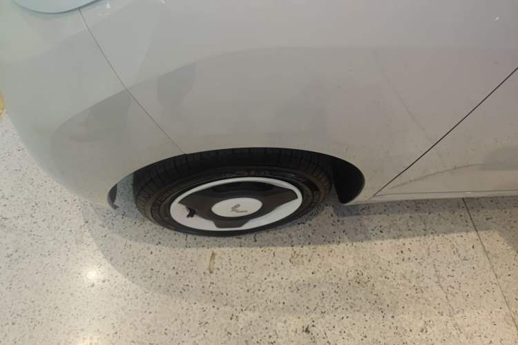 Used Wuling Hongguang MINIEV 2024 3rd Generation 215km Youth Edition Exterior 4