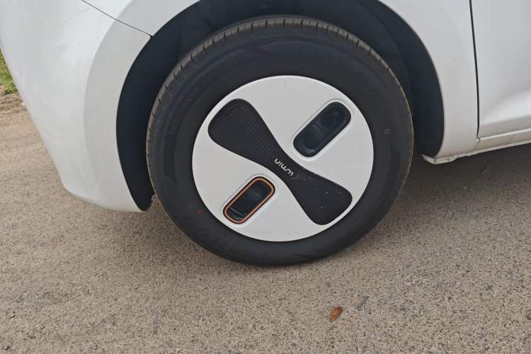 Used CHANGAN NEVO Lumin 2026 Model Treasure Edition 205km Passionate Beige Ningde Left Front Wheel Hub