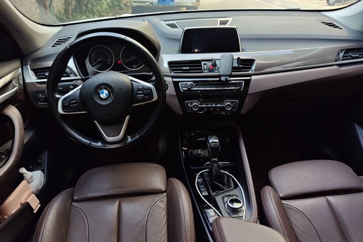 Used BMW X1 New Energy 2018 xDrive25Le Luxury Model Center Console