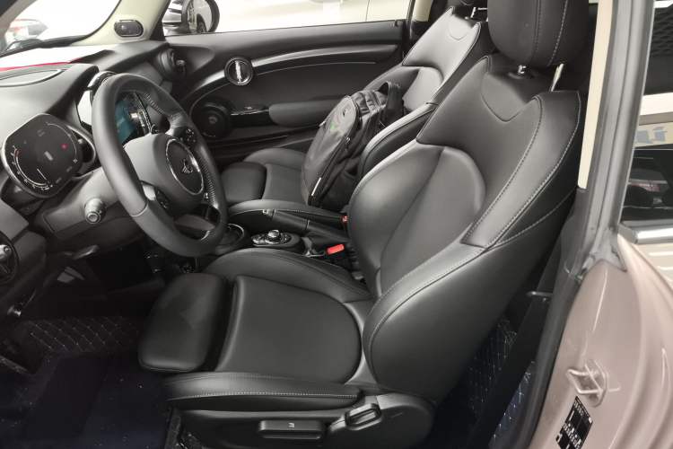 Used MINI MINI 2022 2.0T COOPER S Classic Edition
