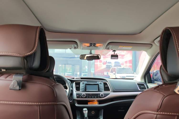 Used Toyota Highlander 2017 2.0T Four-Wheel Drive Luxury Edition 7 Seats
