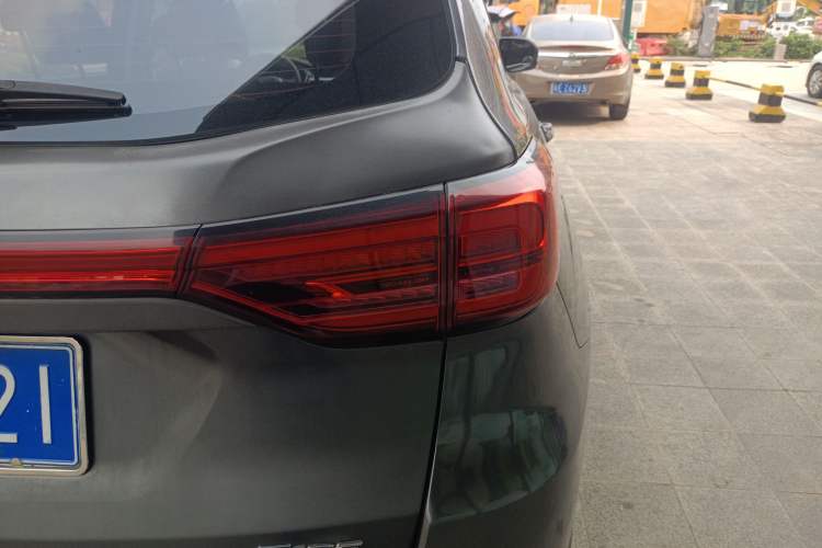 Used CHANGAN CS75 2020 280T DCT Luxury Model China VI Standard Exterior 1