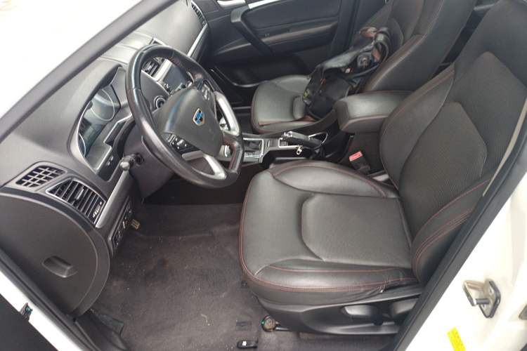 Used Geely Auto Emgrand 2015 Sedan 1.5L CVT Upward Version
