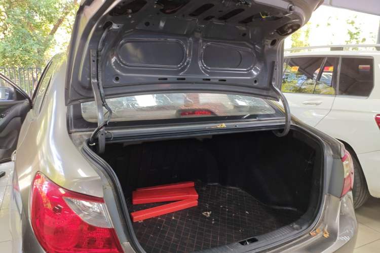 Used Hyundai Celesta 2015 1.6L Manual Comfort Model