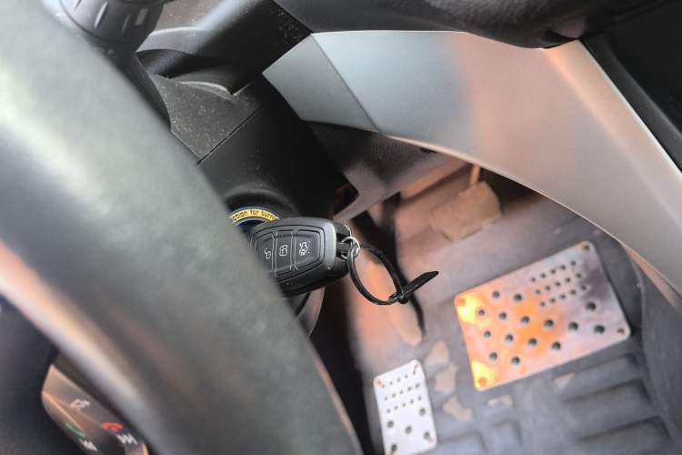 Used Ford Kuga 2013 1.6L GTDi Two-Wheel-Drive Trend Model