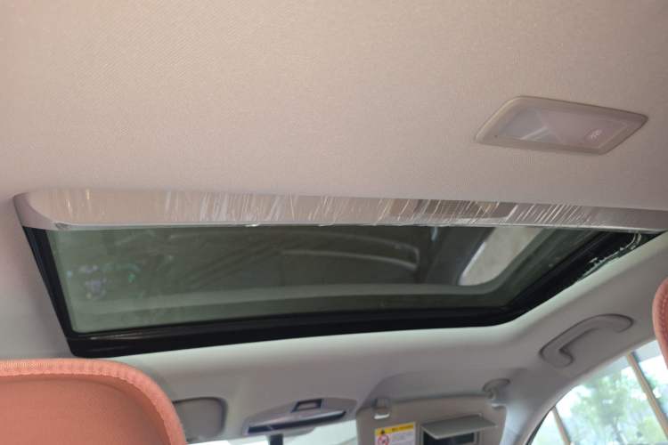 Used Geely Auto Emgrand 2025 4th Generation 1.5L CVT Luxury Version Headliner