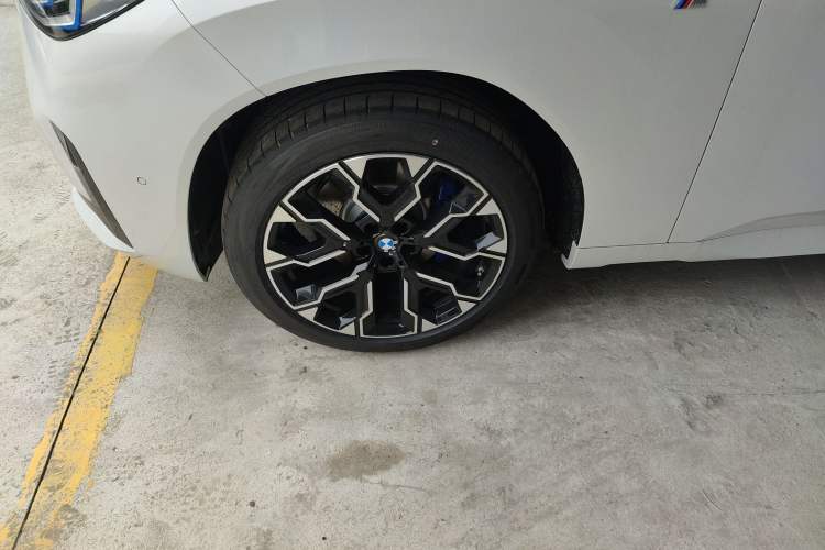 Used BMW X3 2025 Model, xDrive30L Prestige M Sport Night Package Exterior 4