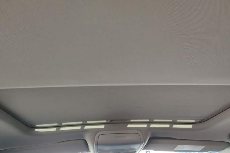 Used Volkswagen Sagitar 2014 Revised Version 1.4TSI Automatic Luxury Edition