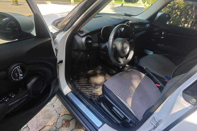 Used MINI MINI 2023 1.5T ONE Five-Door Edition
