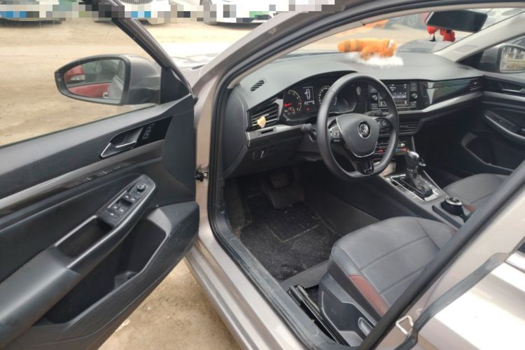 Used Volkswagen Bora 2020 1.5L Automatic Elite Version Interior 3