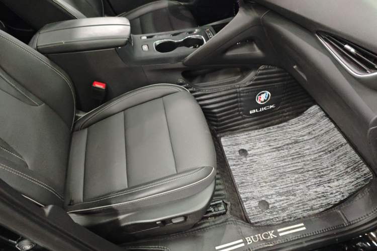 Used Buick Envision 2023 Encore Plus 652T Five-Seat Luxury Model
