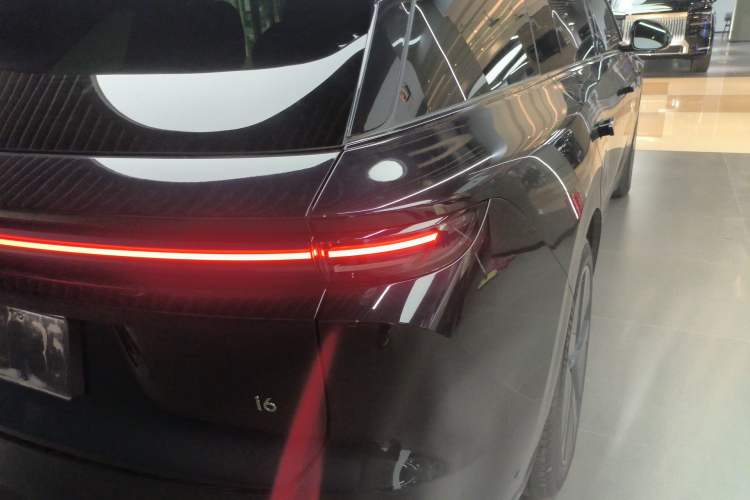 Used Li Auto i6 2025 Model Two-Wheel-Drive Standard Type