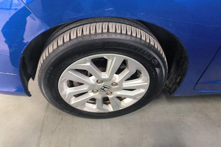 Used Honda Fit 2018 1.5L CVT Comfort Version Left Front Wheel Hub