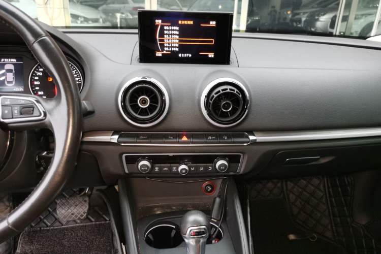 Used Audi A3 2016 Limousine 35 TFSI Style Edition