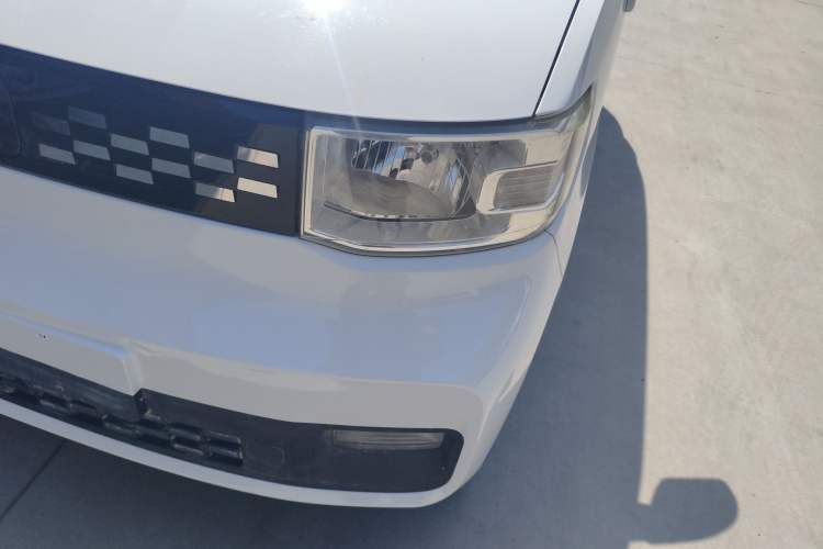 Used Wuling Hongguang MINIEV 2020 Freedom Version Lithium Iron Phosphate Left Front Headlight