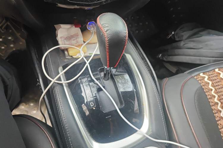 Used Nissan X-Trail 2017 2.0L CVT Comfort Edition 2WD Gear Lever