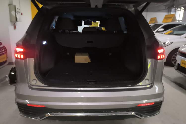 Used Geely Auto Monjaro L 2021 2.0TD DCT EVO Two-Wheel Drive Prestige Version Trunk