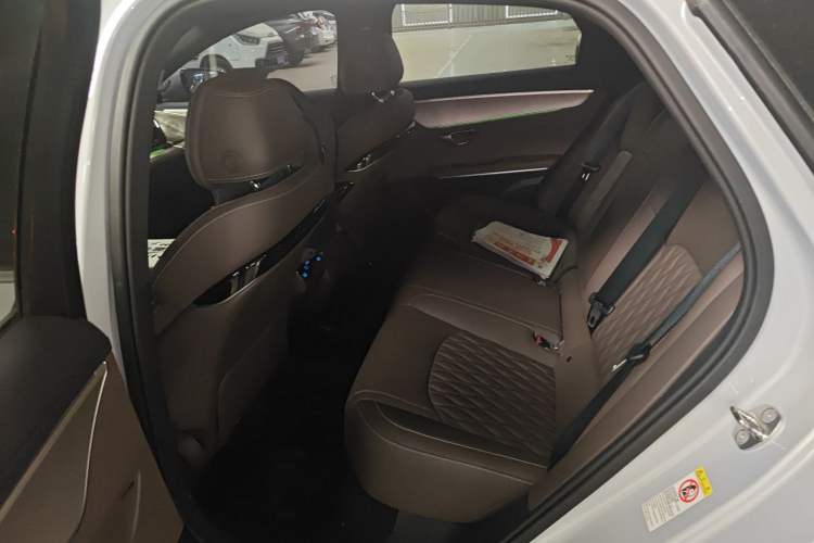 Used BYD Han 2024 DM-i Glory Edition 121KM Prestige Model