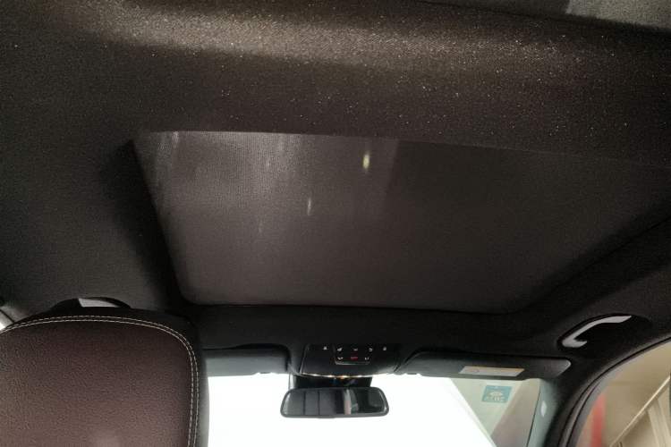 Used Mercedes-Benz GLC 2017 GLC 260 4MATIC Luxury Model
