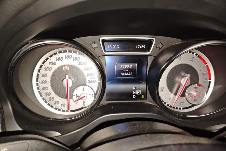 Used Mercedes-Benz GLA 2015 GLA 220 4MATIC Fashion Model
