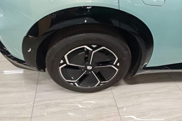 Used Xiaomi Auto YU7 2025 Ultra-Long Range Rear-Wheel Drive Version
