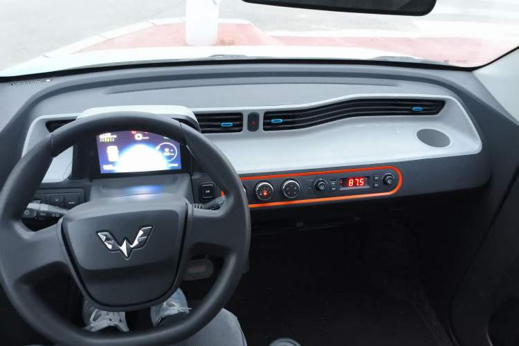 Used Wuling Hongguang MINIEV 2020 Enjoyment Model Lithium Iron Phosphate
