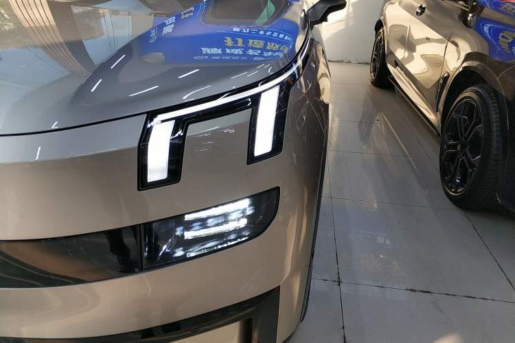 Used Lynk & Co 900 2025 1.5T Ultra
