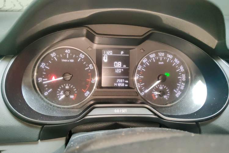 Used Skoda Octavia 2015 1.6L Automatic Yijie Edition
