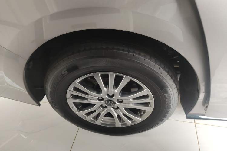 Used Toyota Sienna 2021 2.5L Hybrid Premium Edition
