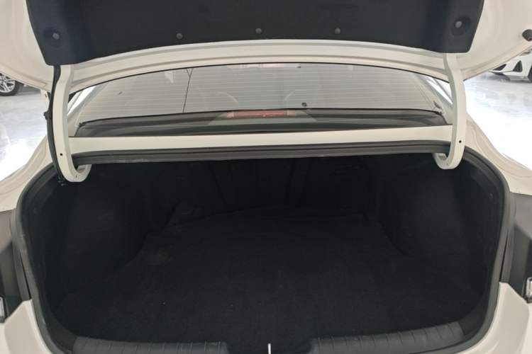 Used Hyundai Elantra 2023 1.5L CVT GLX Elite Edition Trunk