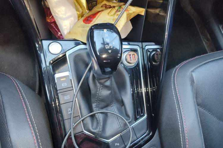 Used Volkswagen Tayron 2020 330TSI Two-Wheel Drive Luxury Smart Connectivity Version
