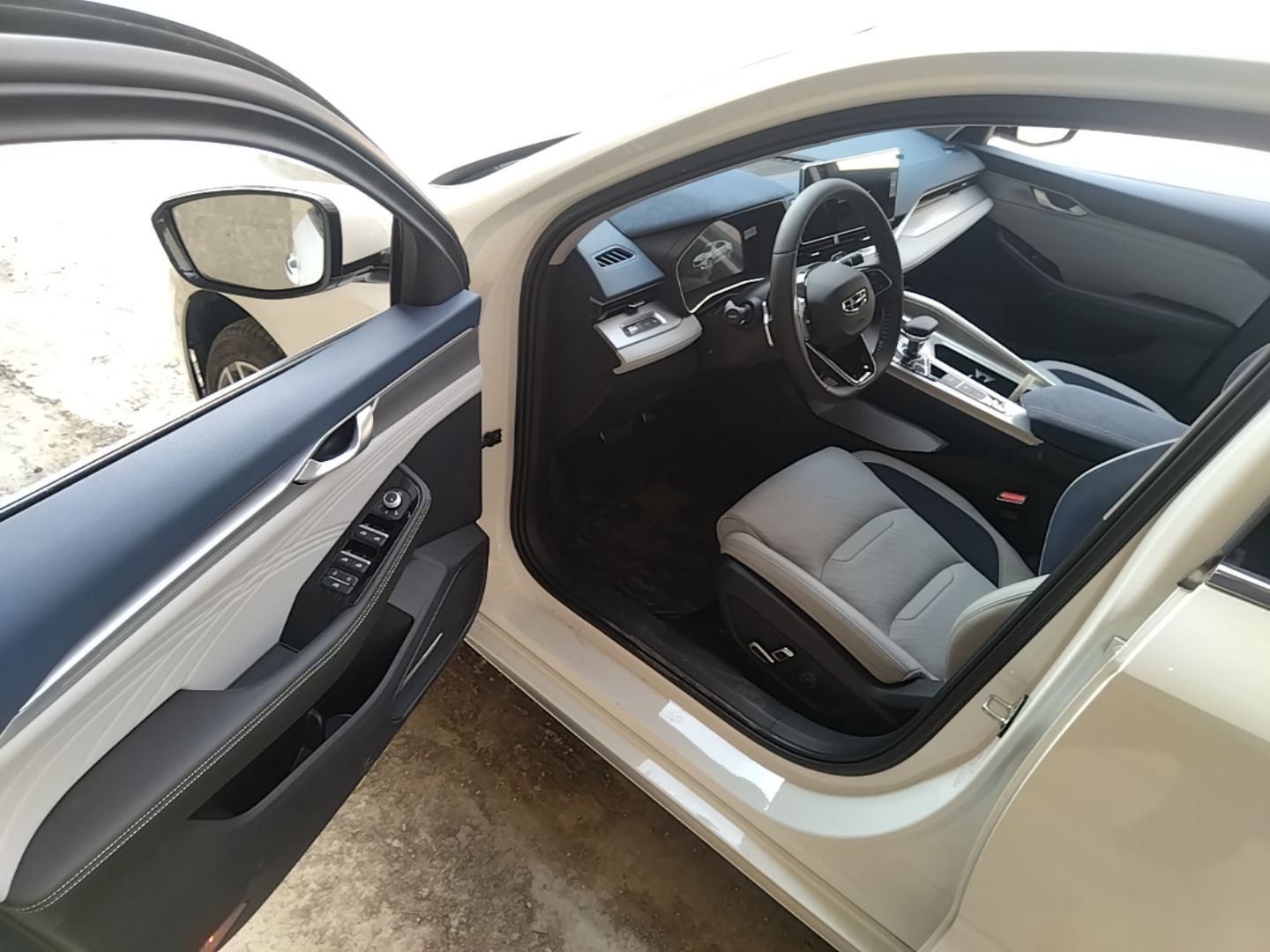Geely Auto Preface 2023 2.0TD Prestige Version — снимка 18
