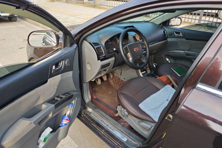 Used Geely Auto Classic Emgrand 2013 Sedan 1.5L Manual Entry-Level Model Driver Seat