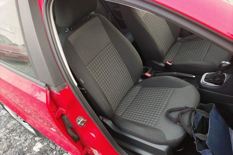 Used Volkswagen Polo 2016 1.6L Automatic Comfort Model
