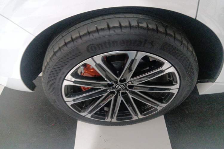 Used CHANGAN UNI-K iDD 2022 Blue Whale iDD 130km 1.5T Prestige Model Right Rear Wheel Hub