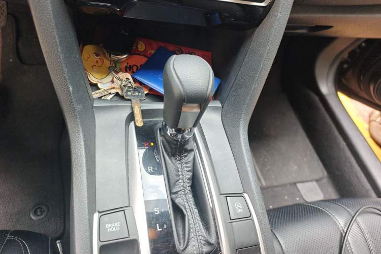 Used Honda Civic 2016 220TURBO CVT Luxury Edition