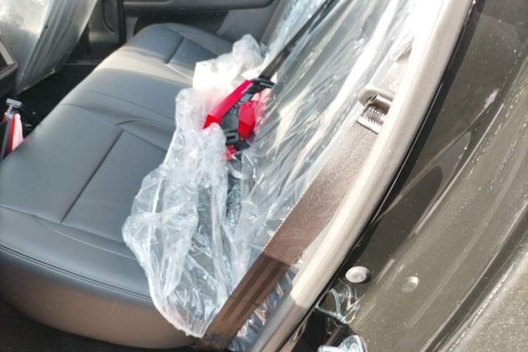 Used Great Wall Poer 2023 2.0T Commercial Version Manual Diesel 4x4 Elite Long-Box GW4D20M