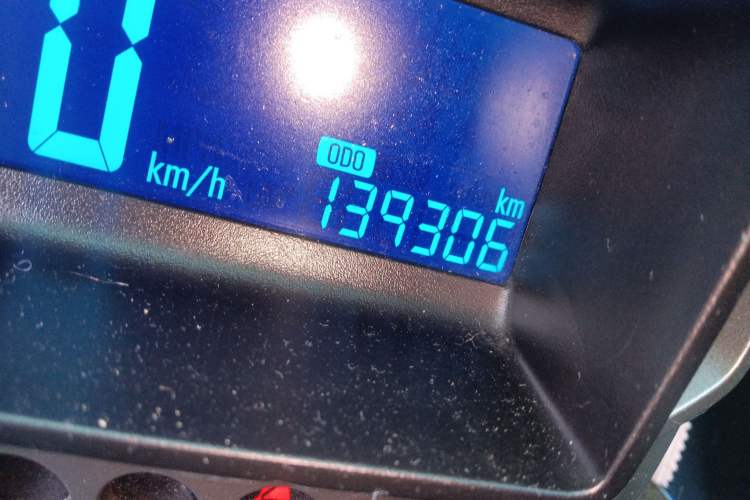 Used Chevrolet Aveo Sonic 2011 Sedan 1.4L Manual Transmission SE