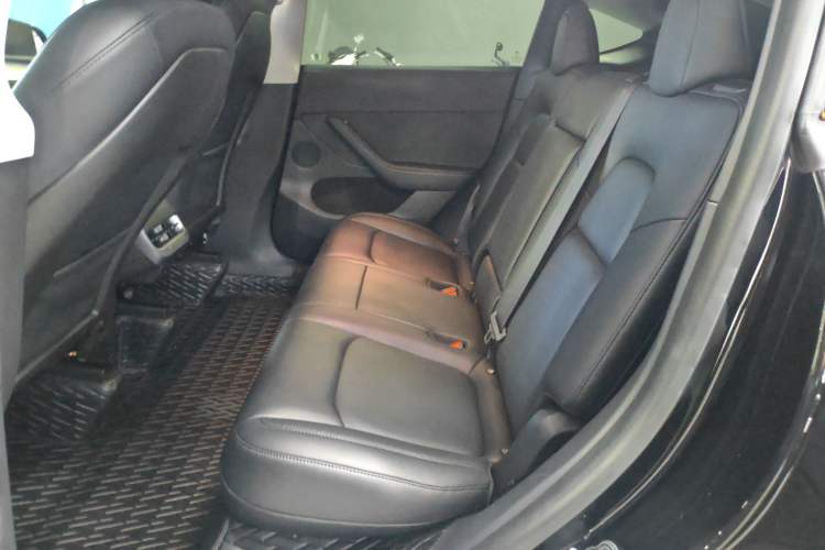 Used Tesla Model Y 2022 Rear-Wheel-Drive Version
