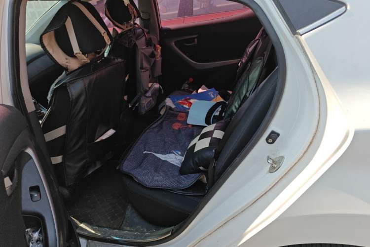 Used Hyundai Elantra (5th Generation / Langdong) 2016 1.6L Automatic Smart Version Left Rear Seat