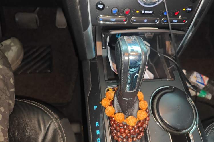 Used Ford Explorer 2017 2.3T Elite Edition Gear Lever