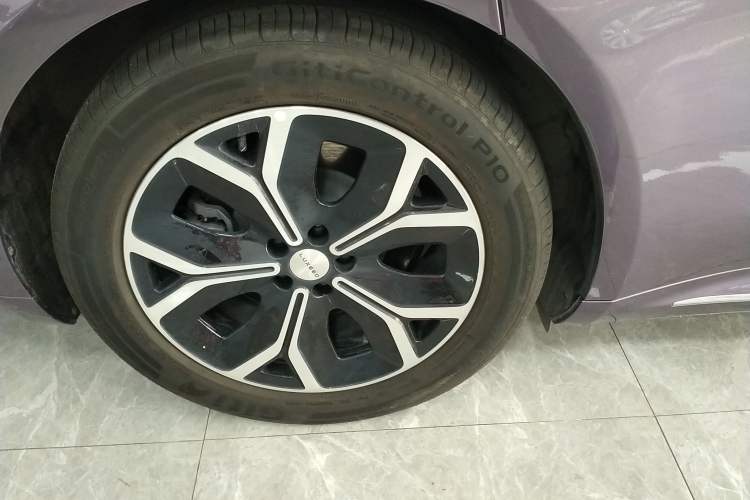 Used Hima Luxeed S7 2025 705 km Pro Exterior 5