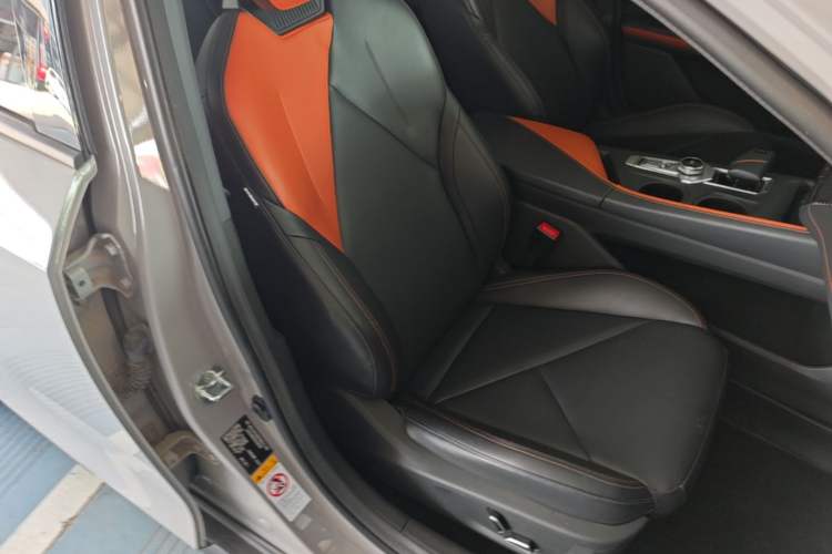 Used CHANGAN UNI-V 2022 1.5T Prestige Version Right Front Seat