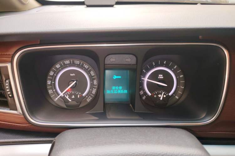 Used Buick GL8 2017 25S Prestige Version China V Standard Instrument Cluster