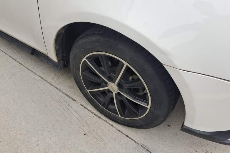 Used Geely Auto Emgrand 2017 Hatchback RS Million Edition 1.5L CVT Upward Version
