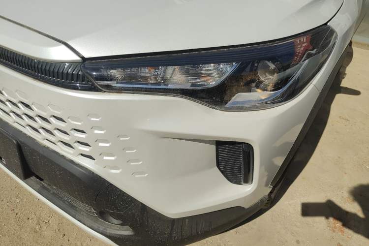 Used Toyota Corolla Cross 2026 Model 2.0L Smart Electric Hybrid Dual-Engine Pioneer Edition Left Front Headlight