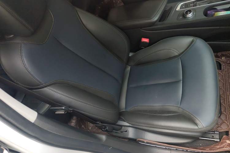 Used Buick Velite 6 2022 Connected Fashion PLUS