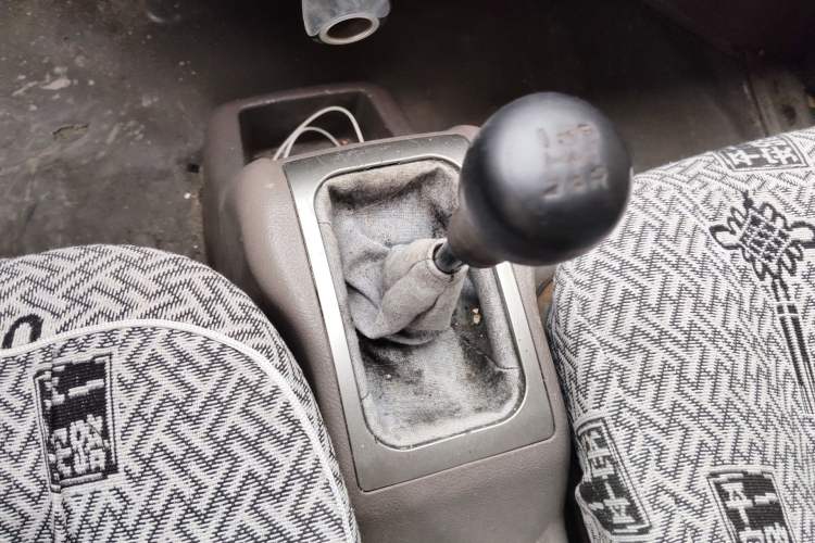 Used Wuling Rongguang 2011 1.2L Standard Version Gear Lever